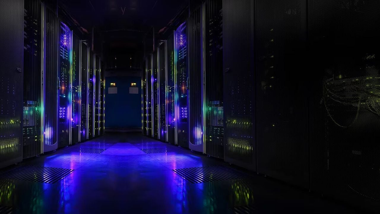 Data weights. Дата центр. Сервер будущего. Здание суперкомпьютера. ЦОД сервер ночь стойка.