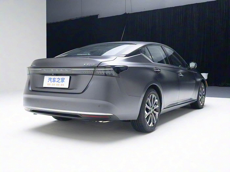 Nissan Teana Ventures