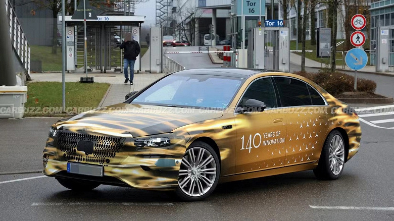 MercedesBenz SClass Rolling