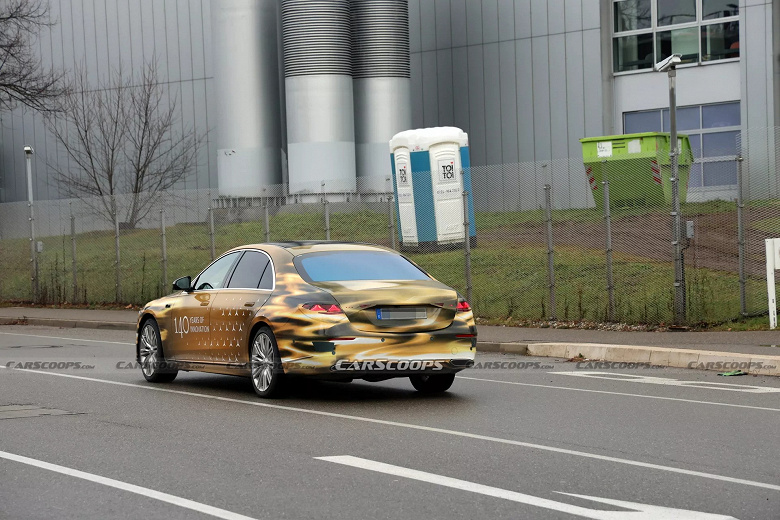 MercedesBenz SClass 2027