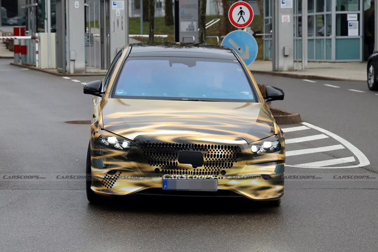 MercedesBenz SClass 2027