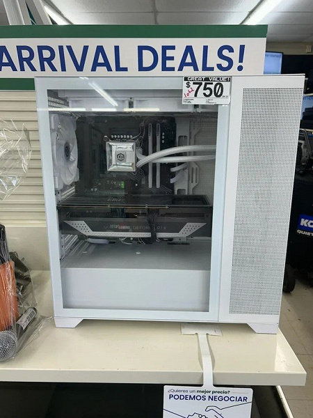 BargainHunting Boom Pawn