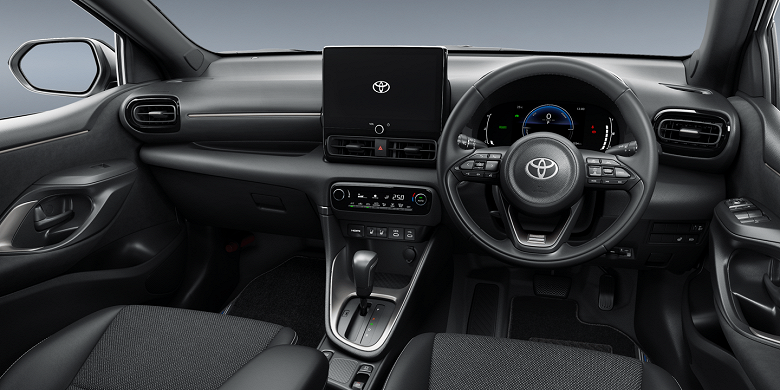 Toyota Refreshes Yaris